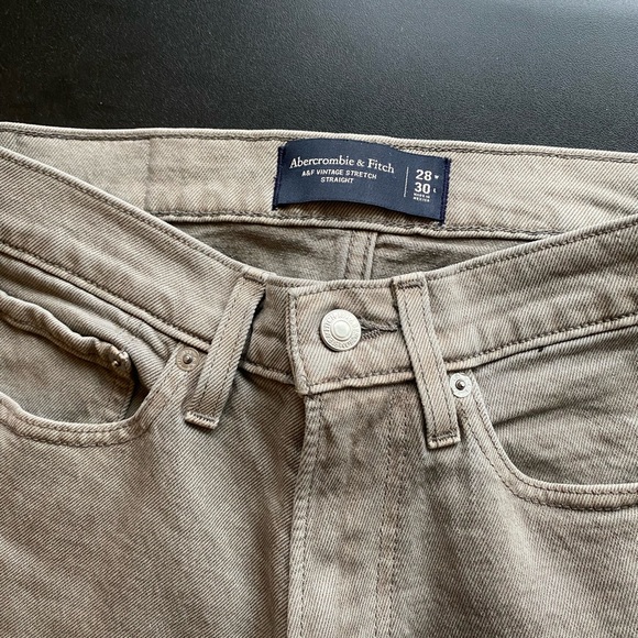 New Abercrombie 90s Straight Jean - Picture 3 of 4